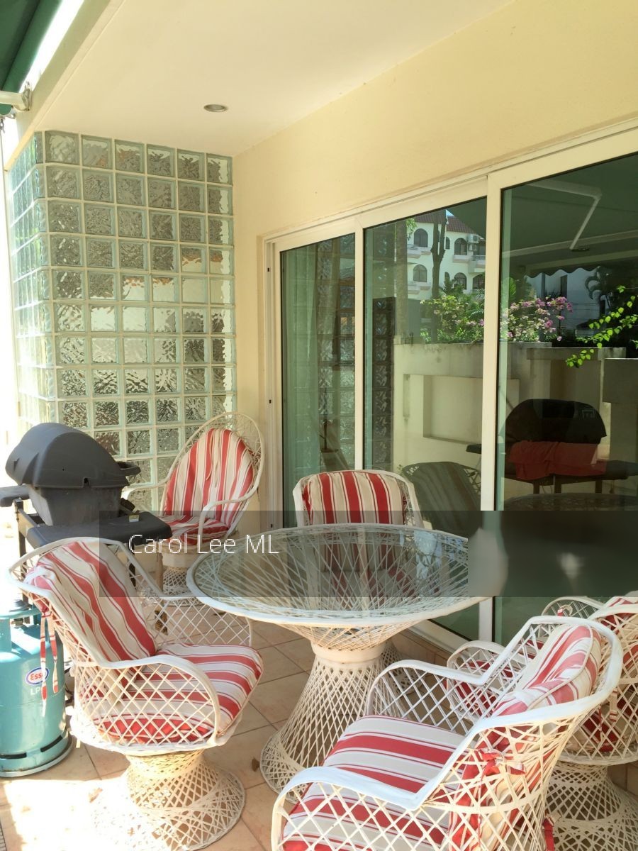 Lily Avenue (D10), Semi-Detached #129570062